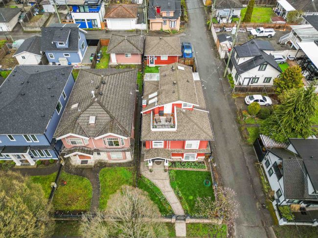 377 E 60 Th Avenue, House other with 4 bedrooms, 4 bathrooms and 3 parking in Vancouver BC | Image 2