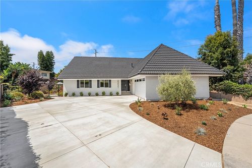22021 Jonesport Ln, Huntington Beach, CA, 92646-8422 | Card Image