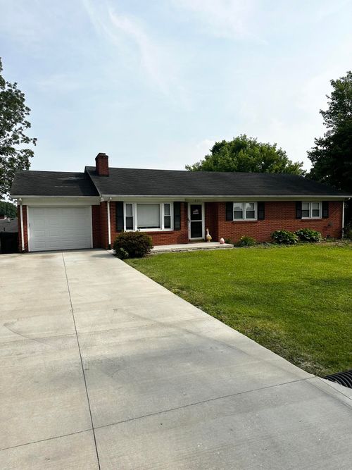 1021 Arapaho Trl, Frankfort, KY, 40601 | Card Image