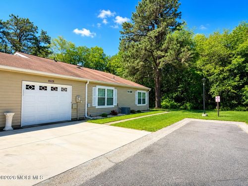 470A Chelsea Ct, Manchester, NJ, 08759-7166 | Card Image