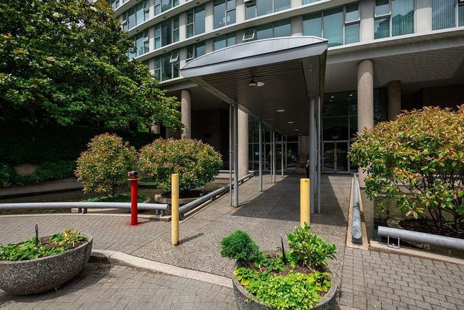 3706 - 1009 Expo Blvd, Condo with 2 bedrooms, 2 bathrooms and 1 parking in Vancouver BC | Image 36
