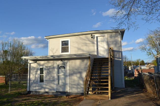 307 2 Nd St, House other with 4 bedrooms, 2 bathrooms and null parking in SHENANDOAH VA | Image 53