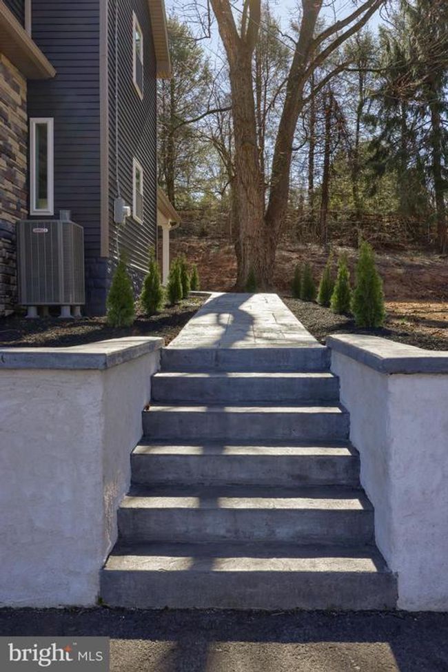 3584 New Holland Rd, House other with 4 bedrooms, 2 bathrooms and null parking in MOHNTON PA | Image 59