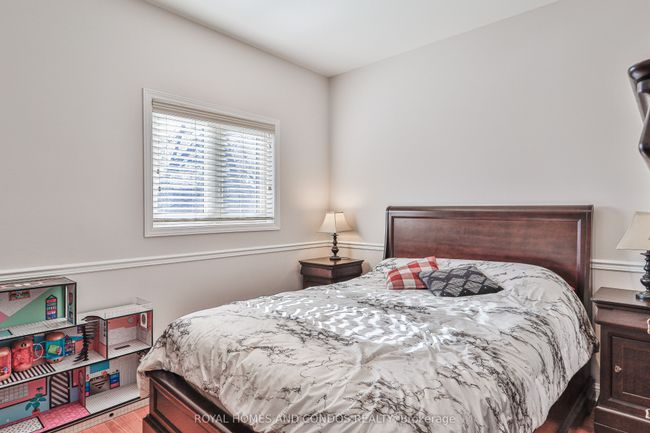 1075 Glengrove Ave, House other with 4 bedrooms, 3 bathrooms and 4 parking in North York ON | Image 27