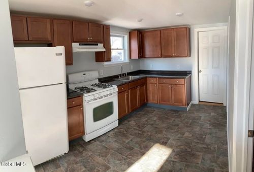 1-323 19th St, Watervliet, NY, 12189-2105 | Card Image