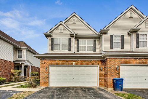 1686 Buckingham Dr, Des Plaines, IL, 60018-3600 | Card Image