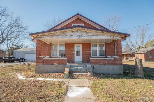 402 S Tellman Ave, Belle, MO, 65013-2559 | Card Image