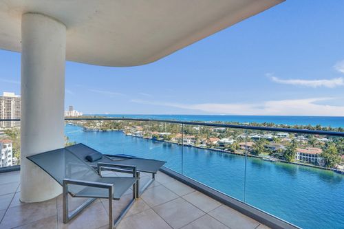 18j-19707 Turnberry Way, Aventura, FL, 33180-2575 | Card Image