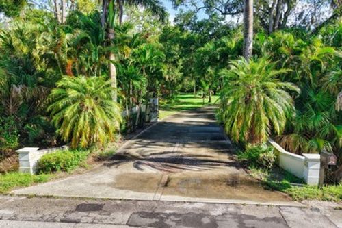 6235 4th St, Vero Beach, FL, 32968-9568 | Card Image