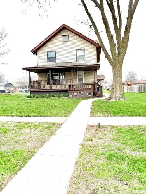 112 W Washington St, Wheatland, IA, 52777-7714 | Card Image