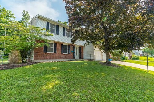 4813 Redbay Dr, Dayton, OH, 45424-4909 | Card Image