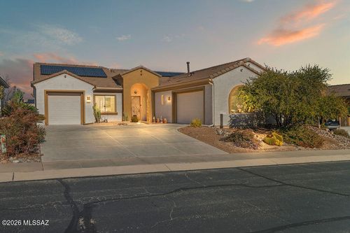 2020 W Cactus Run Dr, Green Valley, AZ, 85622-8095 | Card Image
