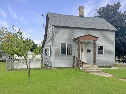 2100 14th Avenue, Menominee, MI, 49858 | Card Image