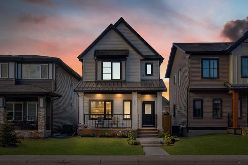 392 Lawthorn Way Se, Airdrie, AB, T4A3M7 | Card Image