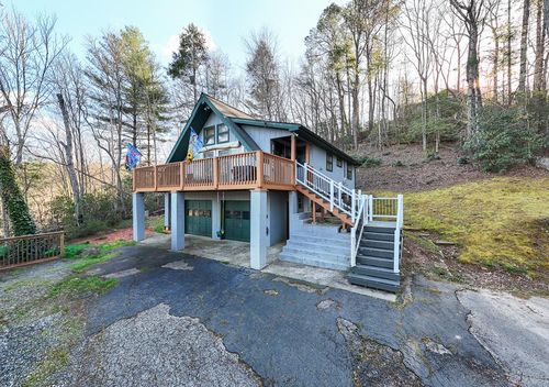 68 Mountain Dr, Robbinsville, NC, 28771-8617 | Card Image