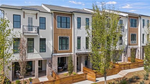 70-130 Iveybrooke Ln, Alpharetta, GA, 30009-4415 | Card Image