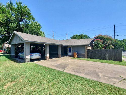 a-2400 Berkett Dr, Austin, TX, 78745-4317 | Card Image