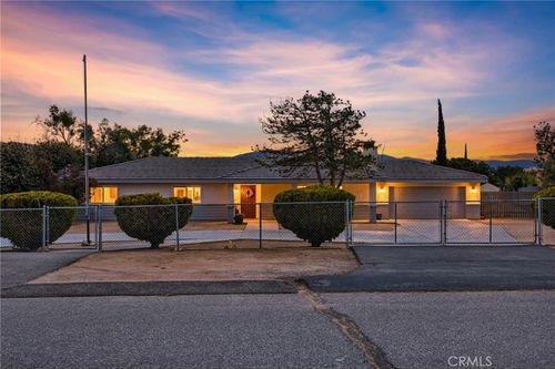 8173 Mono, Hesperia, CA, 92345 | Card Image