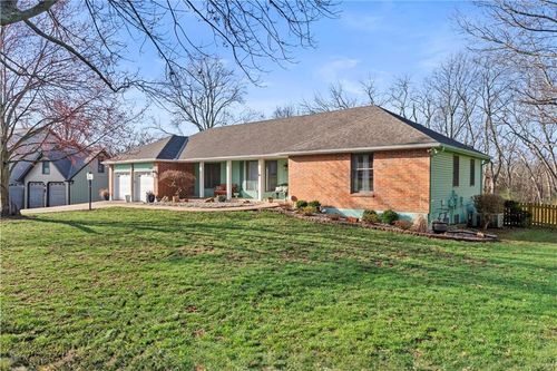 2031 Sw 4th St, Lees Summit, MO, 64081-2224 | Card Image