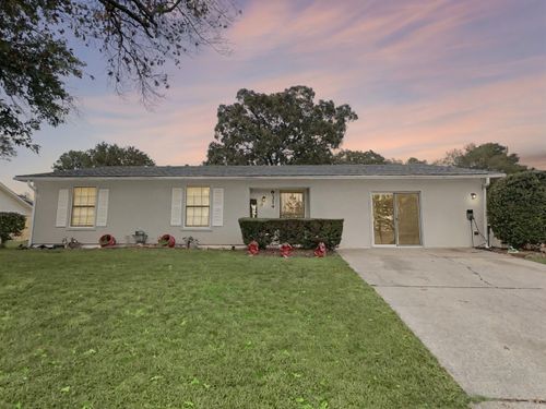 9314 Timber Valley Rd, Little Rock, AR, 72204-8584 | Card Image