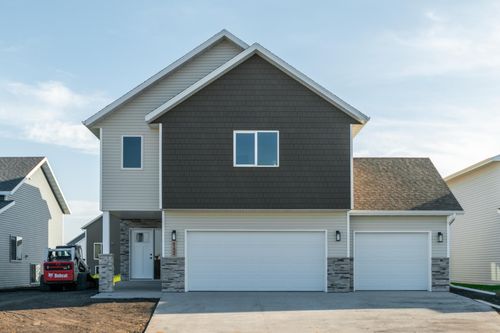 6232 86th Ave S, Horace, ND, 58047-2924 | Card Image