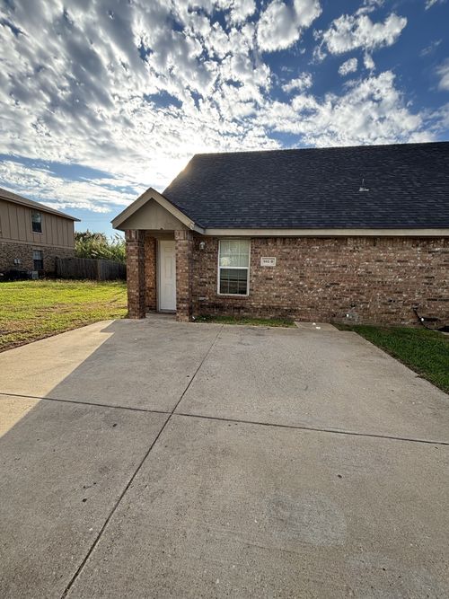 502B Kings Way Drive, Mansfield, TX, 76063 | Card Image