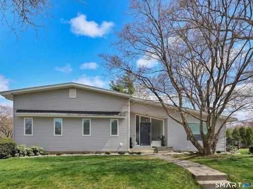 2 Cascade Rd, West Hartford, CT, 06117-2005 | Card Image