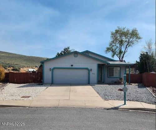 5932 Begonia Ct, Sun Valley, NV, 89433-6548 | Card Image