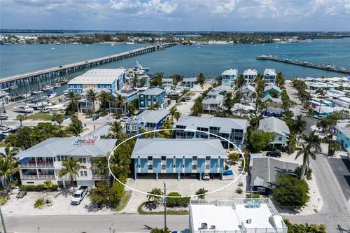 2-205 Highland Ave, Bradenton Beach, FL, 34217-2459 | Card Image