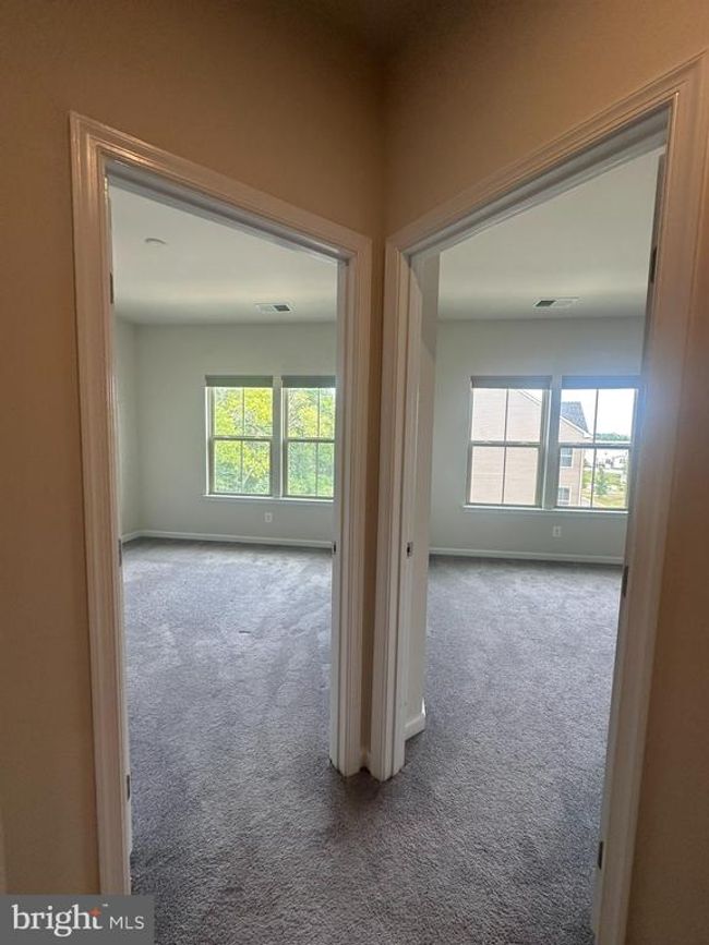 10402 Steeplechase Run Ln, Townhouse with 3 bedrooms, 4 bathrooms and null parking in MANASSAS VA | Image 15