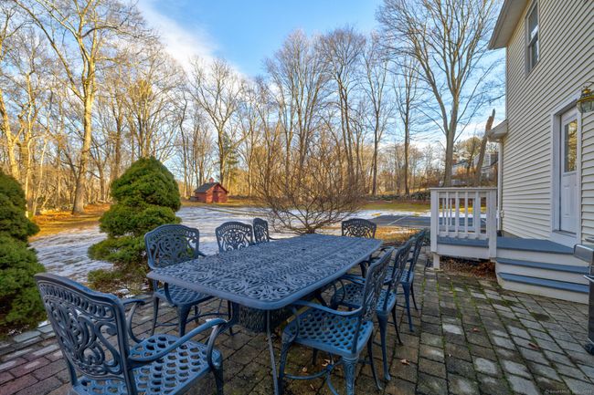 Enjoy summertime BBQs and entertaining. | Image 30
