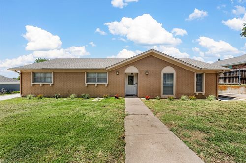 8509 Briargrove Dr, Woodway, TX, 76712-2304 | Card Image