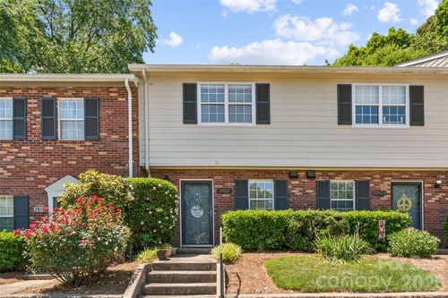2921 Heathstead Pl, Charlotte, NC, 28210-7146 | Card Image