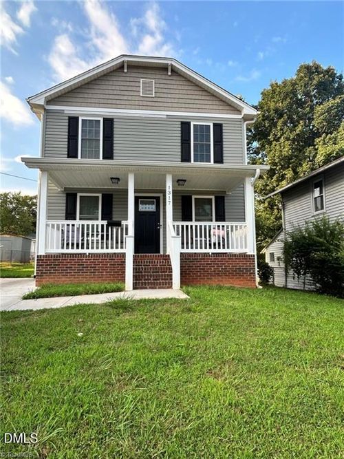 1317 Hardesty Ln, Winston-Salem, NC, 27101-4413 | Card Image