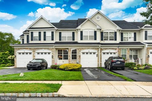 24 Portsmouth Cir, GLEN MILLS, PA, 19342-2622 | Card Image