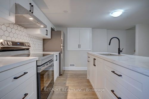 bsmt-1424 Lakefield St, Oshawa, ON, L1J3Y9 | Card Image