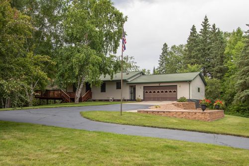 11824 Wildwood Rd Ne, Bemidji, MN, 56601-8577 | Card Image