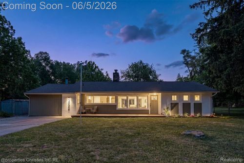 23456 Lee Baker Dr, Southfield, MI, 48075-3309 | Card Image