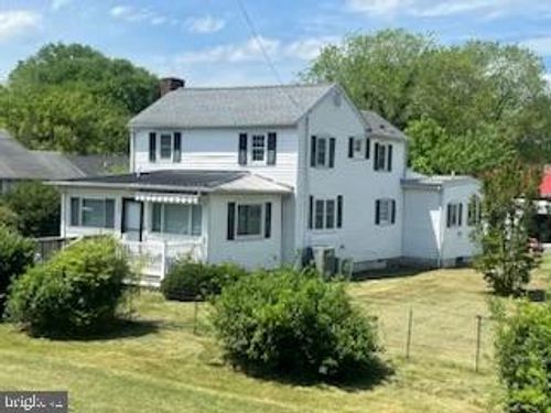 325 S Railroad Ave, GEORGETOWN, DE, 19947-2012 | Card Image