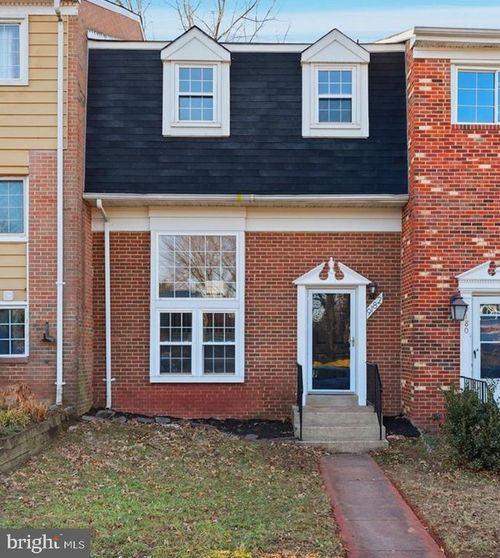 9182 Landgreen St, MANASSAS, VA, 20110-4802 | Card Image
