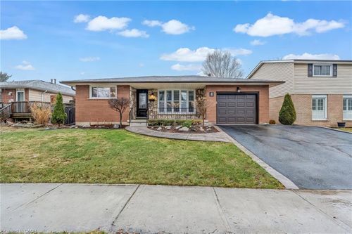 8 Ivanhoe Rd, Brantford, ON, N3R5T8 | Card Image