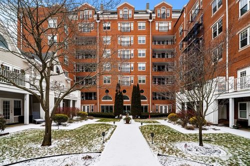 unit-203-11 Church St, Salem, MA, 01970-3753 | Card Image