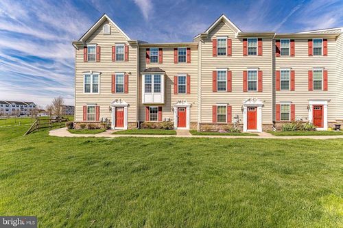 49 Maffet Ln, COATESVILLE, PA, 19320-6645 | Card Image