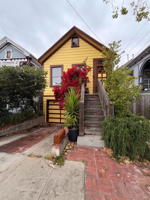 917 Central Ave, Alameda, CA, 94501-3405 | Card Image