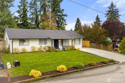 620 Sw 302nd St, Federal Way, WA, 98023-3974 | Card Image