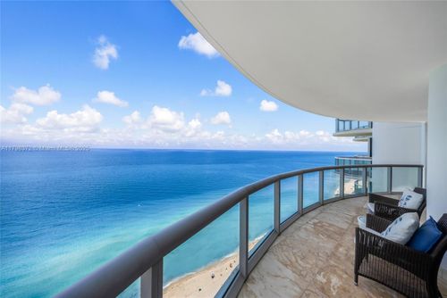 3202-6365 Collins Ave, Miami Beach, FL, 33141-9614 | Card Image