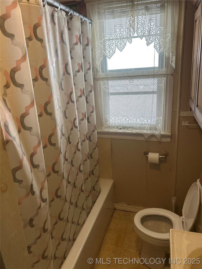 220 Comanche Ave, House other with 2 bedrooms, 1 bathrooms and null parking in McAlester OK | Image 25