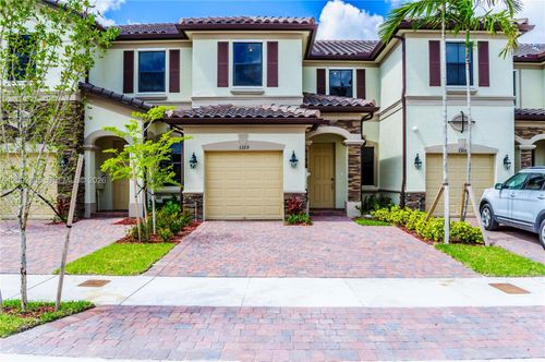3309-3309 W 94th Ter, Hialeah, FL, 33018-2078 | Card Image