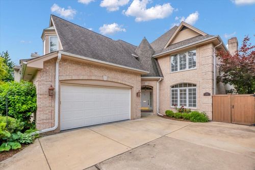 310 N County Line Rd, Hinsdale, IL, 60521-3803 | Card Image