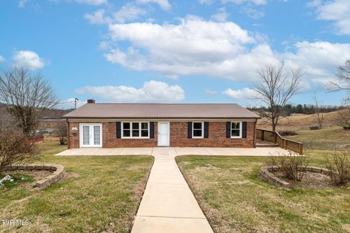 826 Mosby Street, Abingdon, VA, 24210 | Card Image